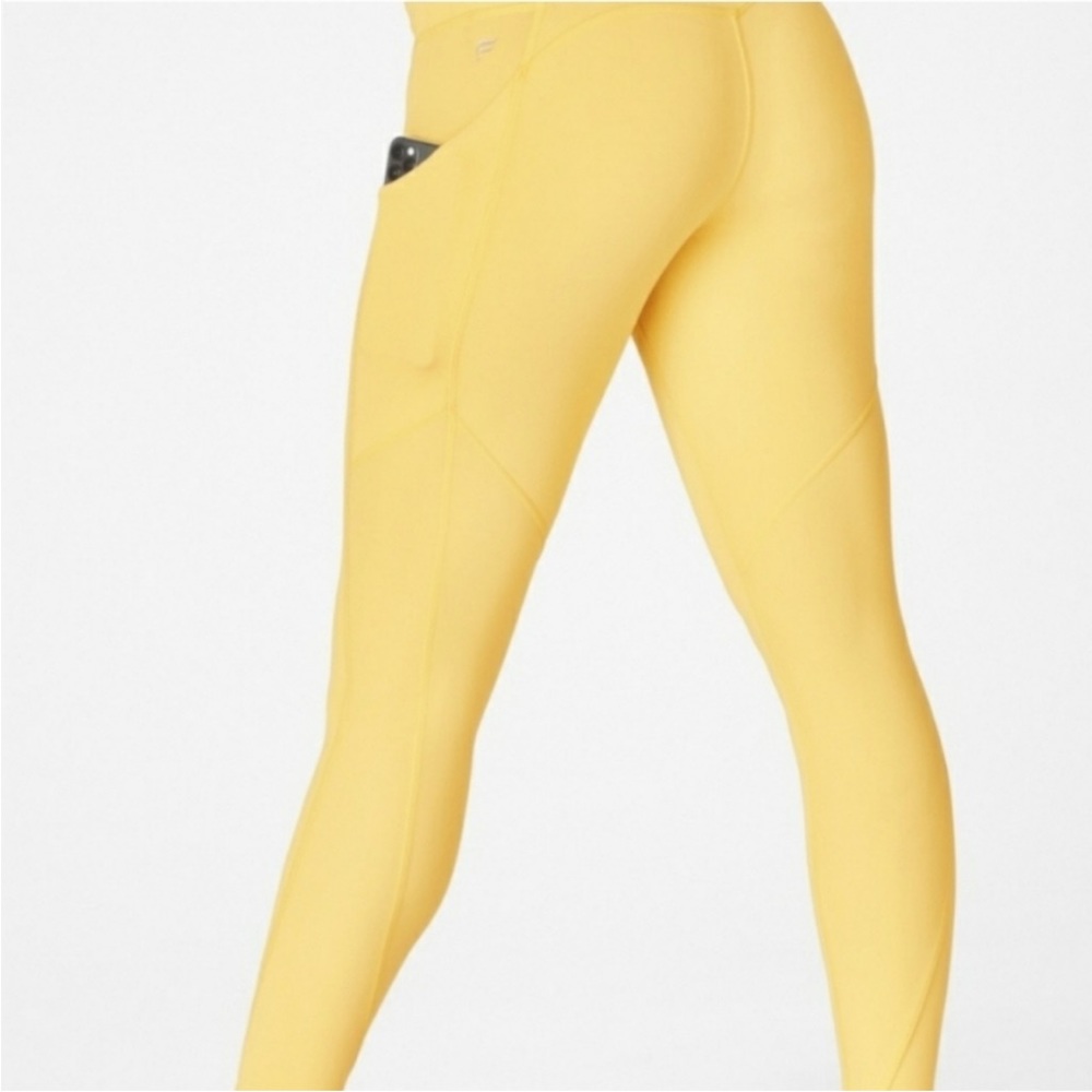 Madelaine Petsch X Fabletics Resilient High Waisted Leggings Color Meyer XS 7/8 - Picture 5 of 15